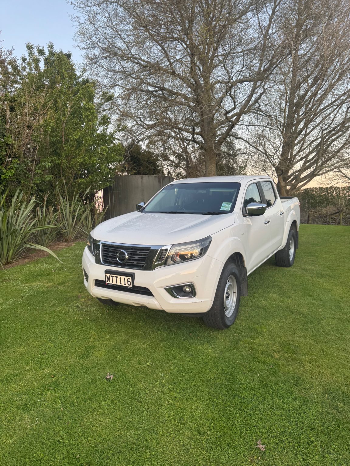 2020 Nissan Navara St